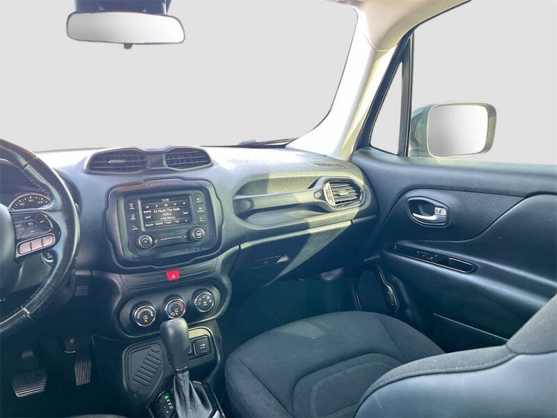 2017 Jeep Renegade Altitude