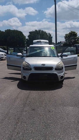 2012 Kia Soul +