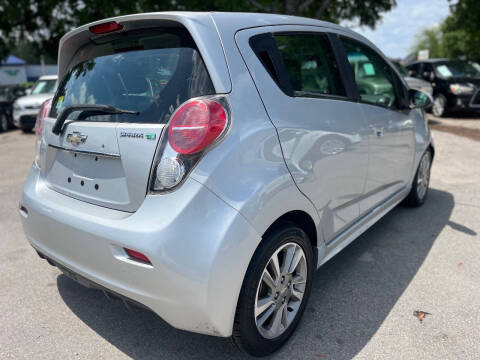 2014 Chevrolet Spark EV 2LT