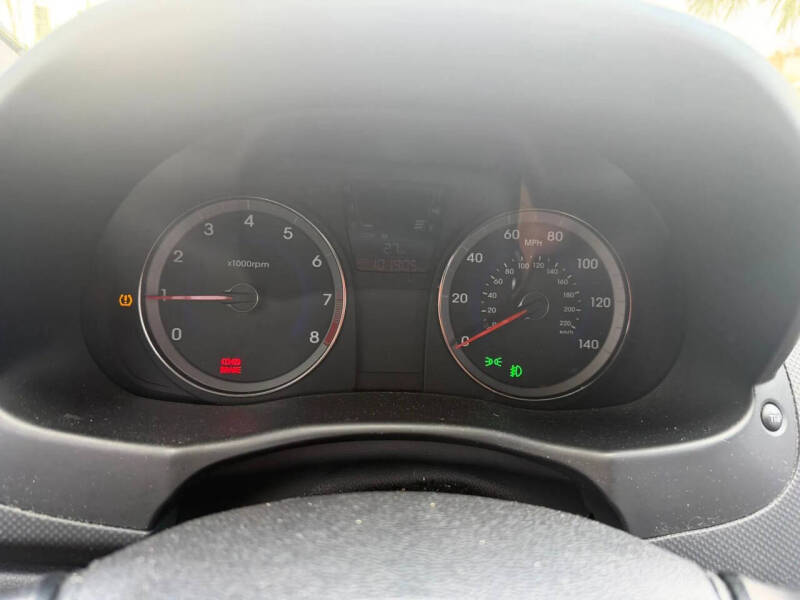 2013 Hyundai Accent SE