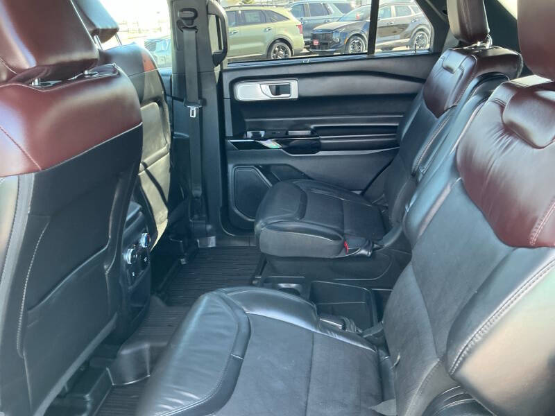 2021 Ford Explorer Platinum