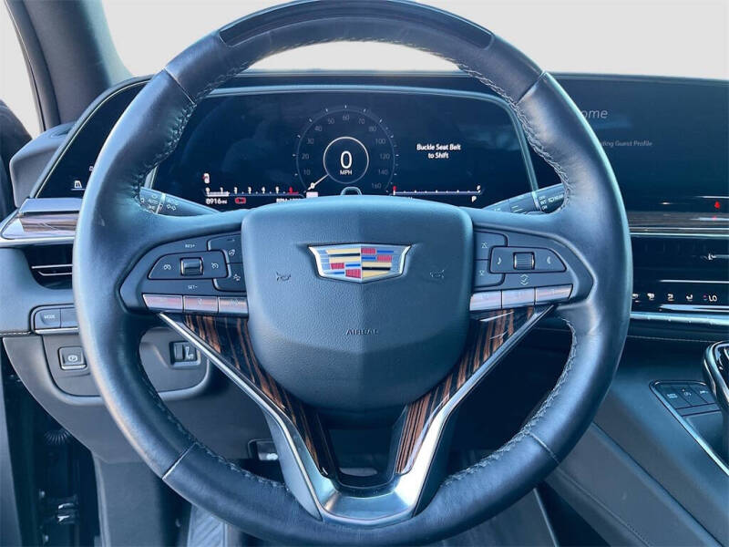 2024 Cadillac Escalade ESV Premium Luxury