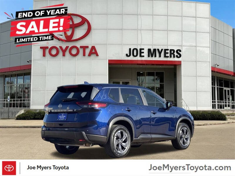 2024 Nissan Rogue SV