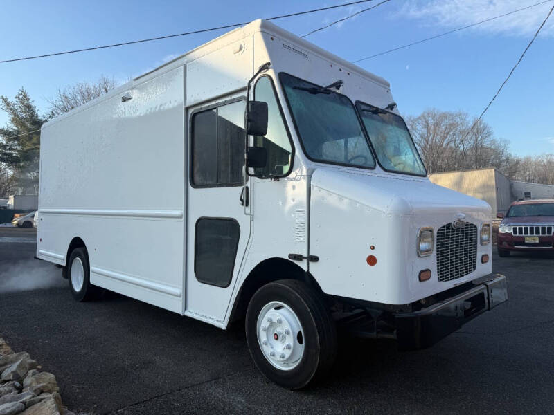 2021 Freightliner MT45 Chassis