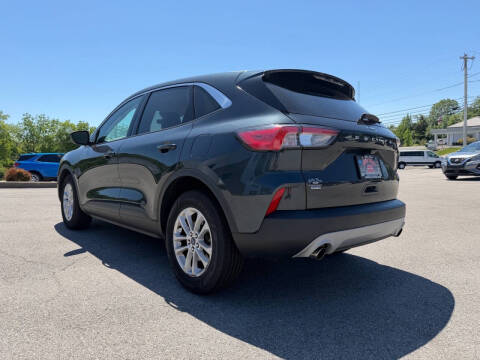 2022 Ford Escape SE