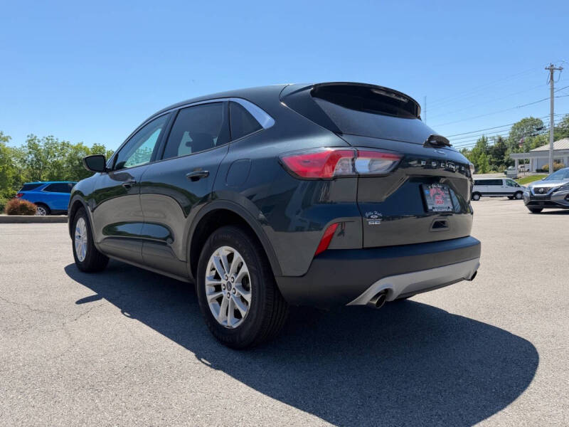 2022 Ford Escape SE