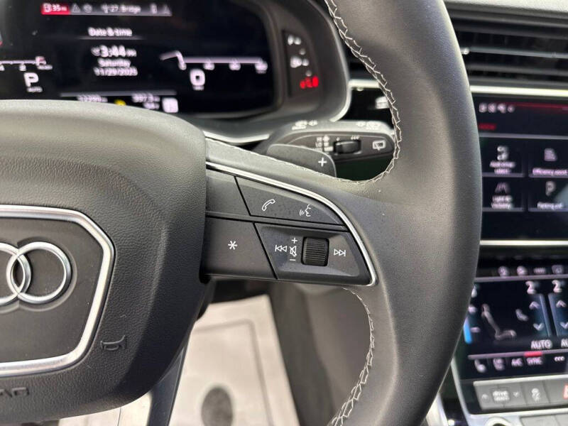 2025 Audi Q8 quattro Premium Plus 55 TFSI