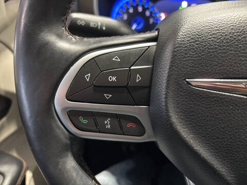 2017 Chrysler Pacifica Touring-L Plus