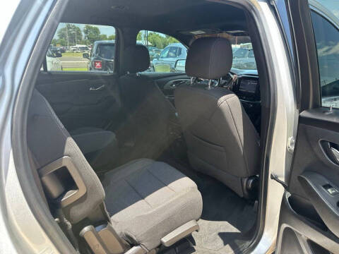 2022 Chevrolet Traverse LT Cloth