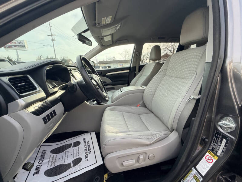 2015 Toyota Highlander LE