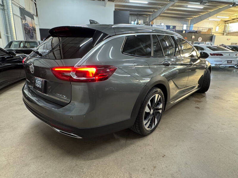 2018 Buick Regal TourX Essence