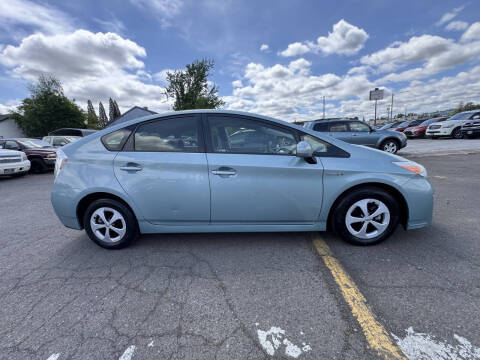 2014 Toyota Prius Two