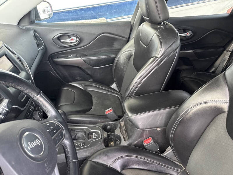 2019 Jeep Cherokee Latitude Plus