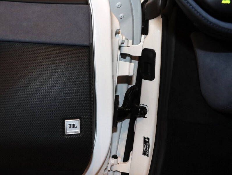 2025 Ferrari 296 GTS