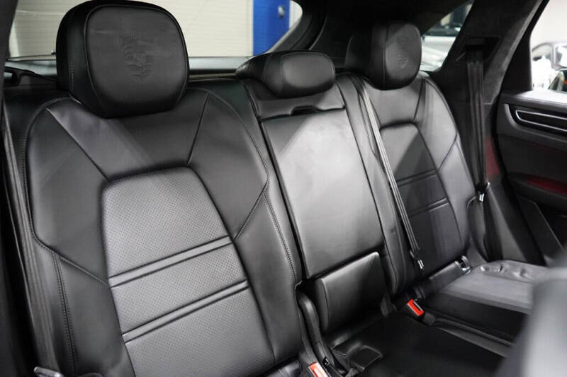 2023 Porsche Cayenne GTS