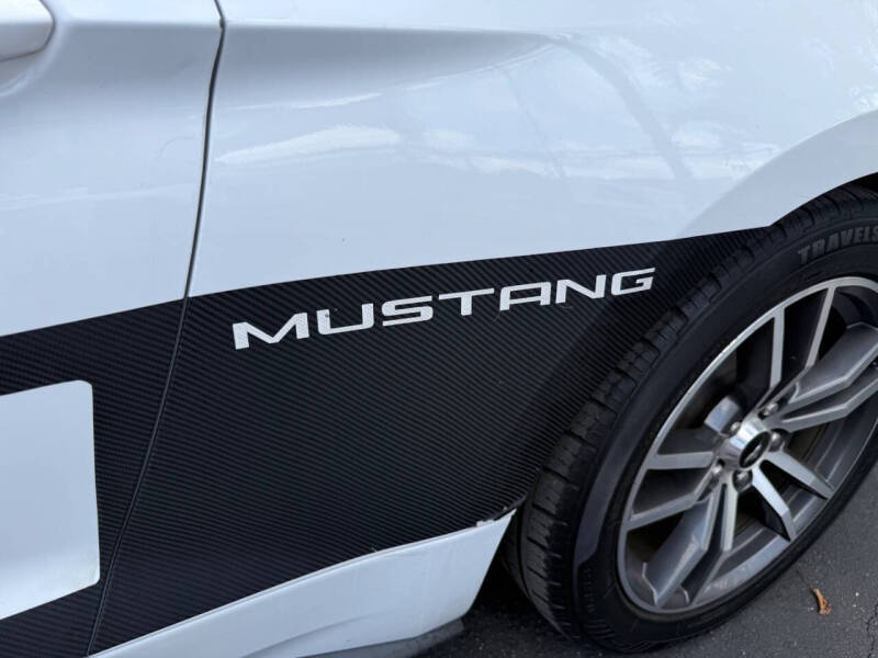 2016 Ford Mustang EcoBoost Premium