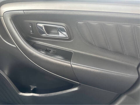 2011 Ford Taurus SEL