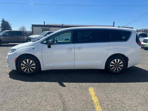 2024 Chrysler Pacifica Plug-In Hybrid