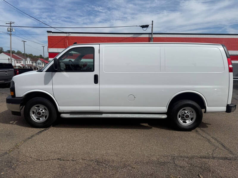 2023 GMC Savana 2500