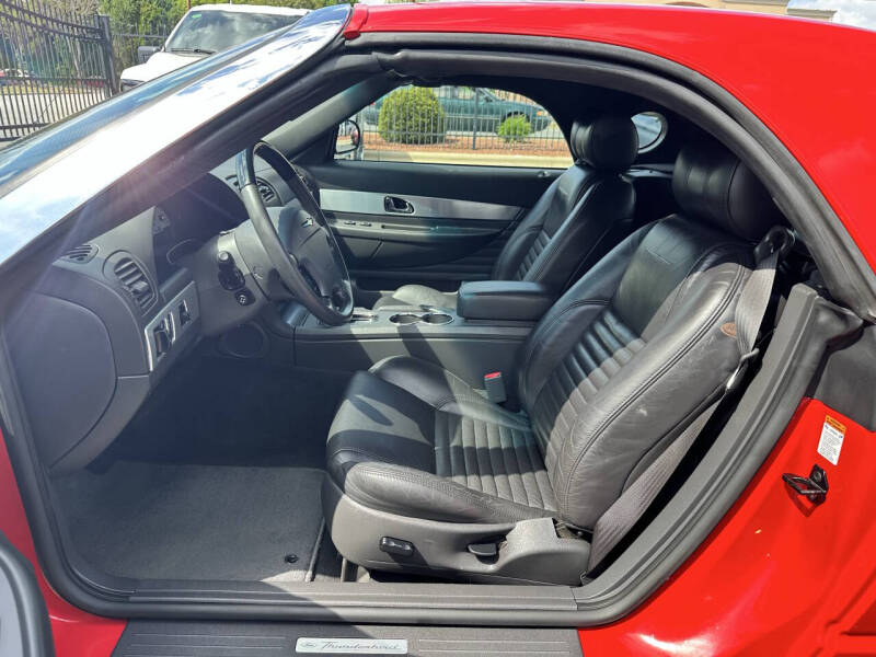 2002 Ford Thunderbird Deluxe