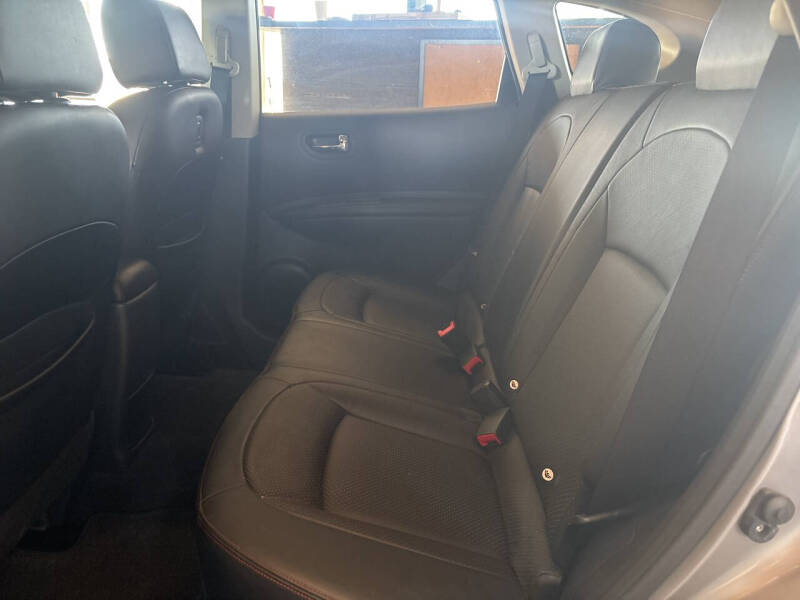 2012 Nissan Rogue SV w/SL Package