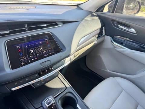 2019 Cadillac XT4 Luxury