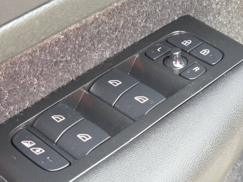 2021 Volvo XC40 T5 R-Design