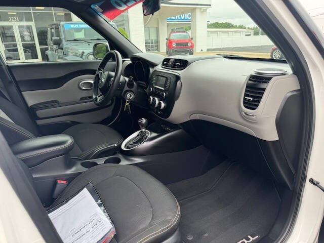 2016 Kia Soul +