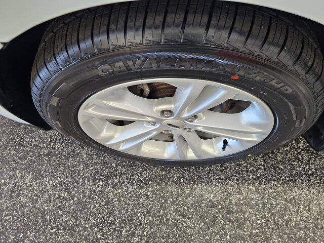 2017 Ford Taurus SEL