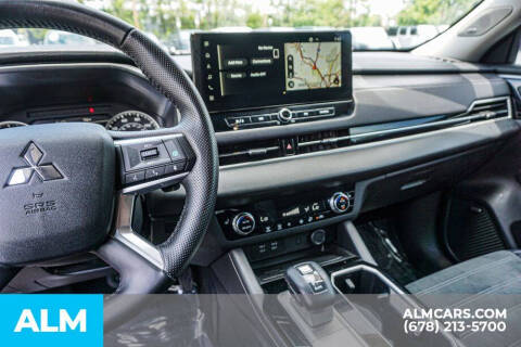 2025 Mitsubishi Outlander SE