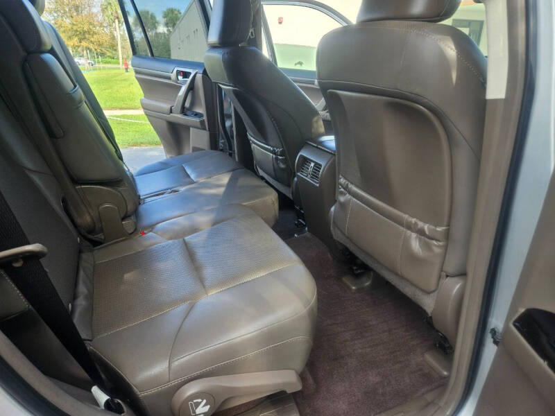 2018 Lexus GX Base photo 46