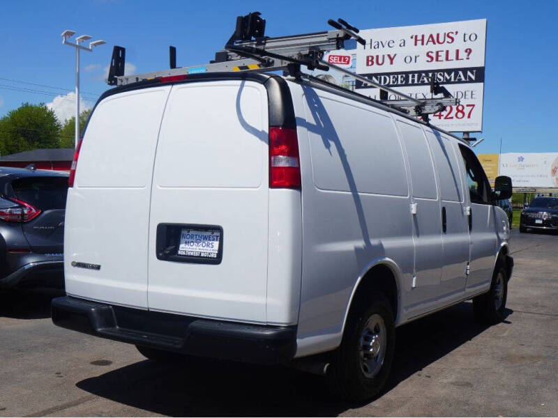 2021 Chevrolet Express 2500