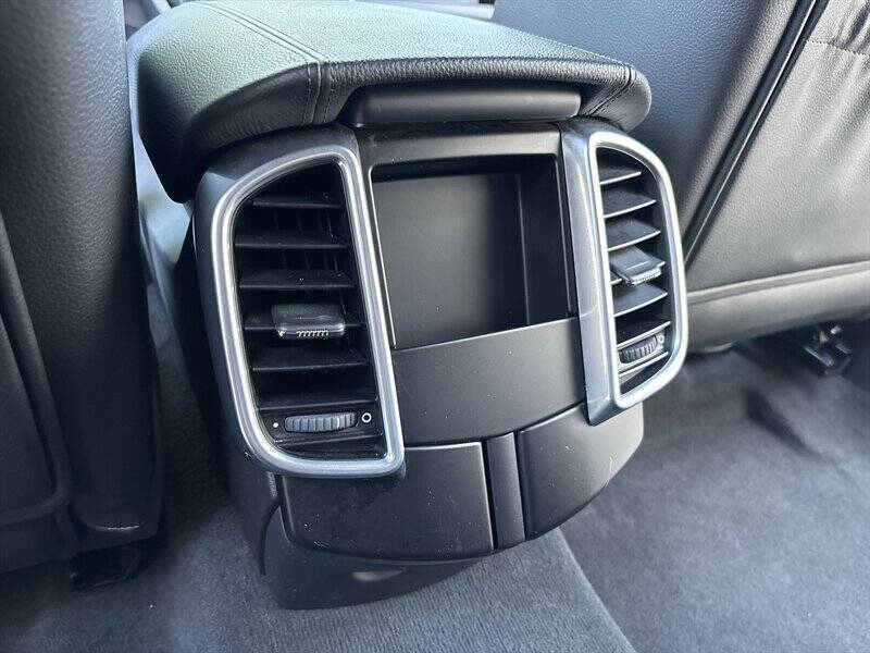 2014 Porsche Cayenne