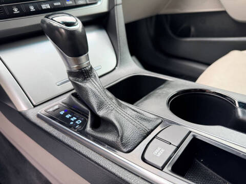 2017 Hyundai Sonata Hybrid