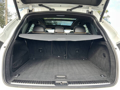 2017 Porsche Cayenne Platinum Edition