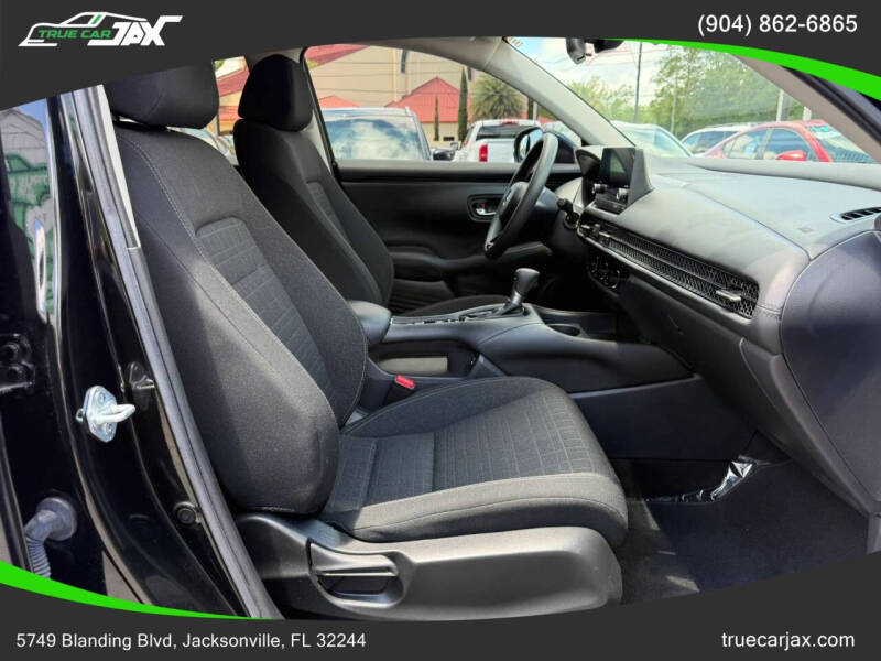 2025 Honda HR-V LX