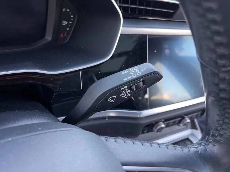 2019 Audi Q3 quattro Premium 45 TFSI