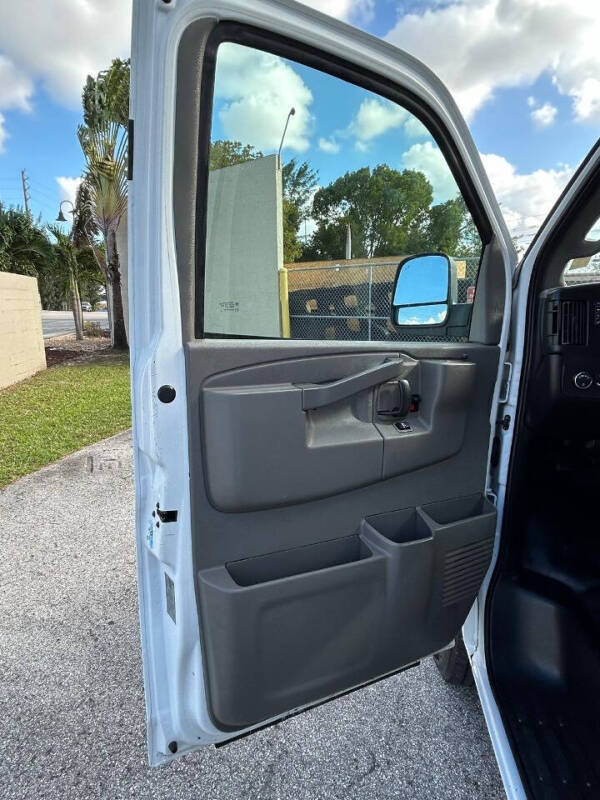 2020 Chevrolet Express 2500