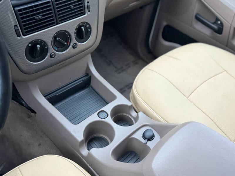 2005 Ford Explorer XLT