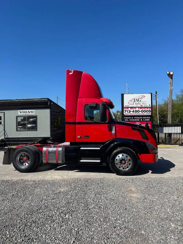 2015 Volvo VNL SINGLE AXLE DAY CAB
