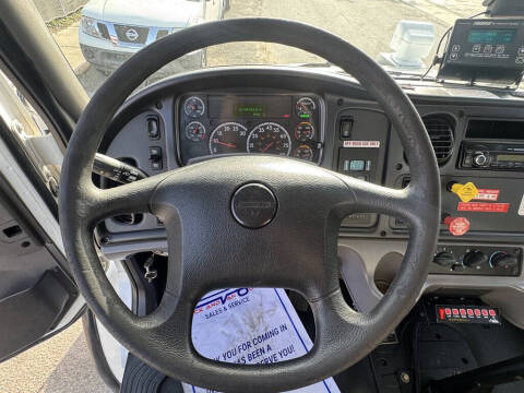 2016 Freightliner M2 106