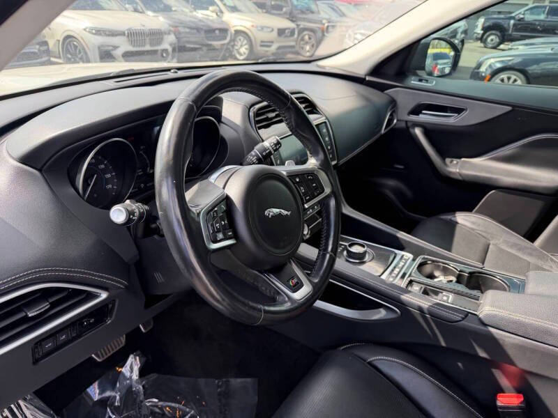 2017 Jaguar F-PACE S