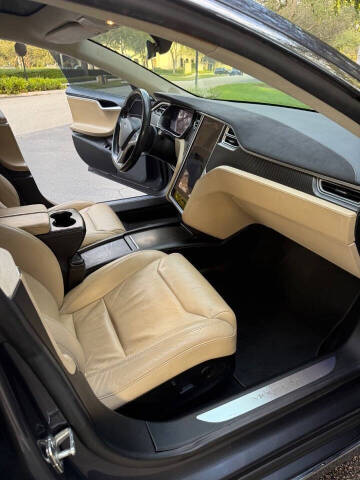 2017 Tesla Model S 90D