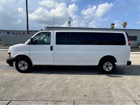2018 Chevrolet Express LS 3500