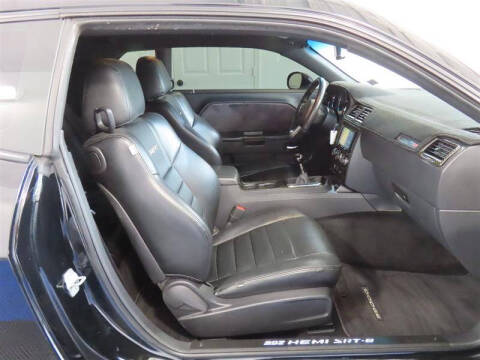 2014 Dodge Challenger SRT8 Core