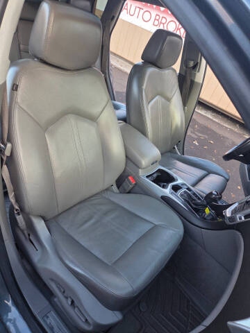 2011 Cadillac SRX Luxury Collection