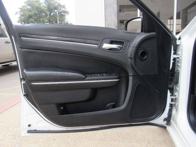 2015 Chrysler 300 Limited