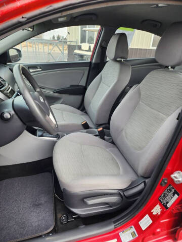 2017 Hyundai Accent SE