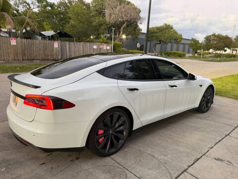 2013 Tesla Model S Performance