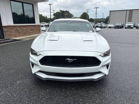 2022 Ford Mustang EcoBoost